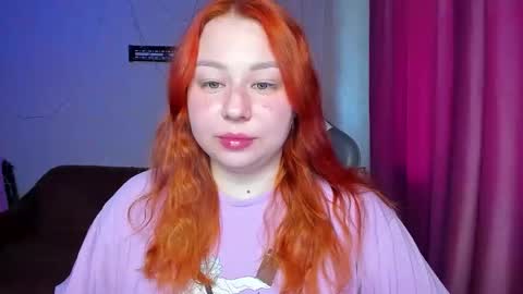 Snapshot of mila_foxxxy chatting on September 19, 2025, 8:16 am Mila shy sensual person  online show from September 19, 2025, 8:16 am