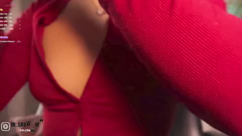 Snapshot of mila_snoow chatting on October 6, 2025, 11:51 am M I L A  online show from October 6, 2025, 11:51 am