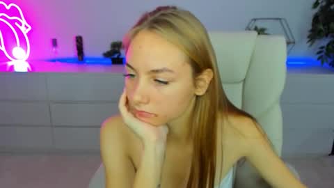 Snapshot of milaaddam chatting on October 6, 2025, 5:38 am Milla online show from October 6, 2025, 5:38 am