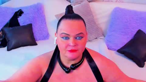 Snapshot of milanabiegert chatting on March 6, 2025, 12:30 pm Lana online show from March 6, 2025, 12:30 pm