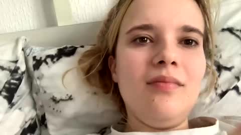 Snapshot of milkybaby269137 chatting on February 9, 2025, 7:49 am milkybaby269137 online show from February 9, 2025, 7:49 am