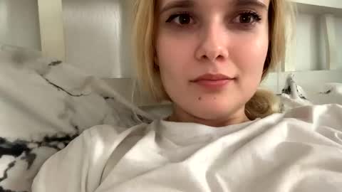 Snapshot of milkybaby269137 chatting on February 10, 2025, 11:15 am milkybaby269137 online show from February 10, 2025, 11:15 am