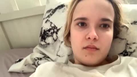 Snapshot of milkybaby269137 chatting on February 16, 2025, 8:32 am milkybaby269137 online show from February 16, 2025, 8:32 am