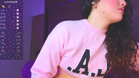 Snapshot of milly_01 chatting on October 4, 2025, 10:41 pm Milly online show from October 4, 2025, 10:41 pm