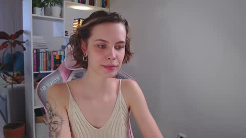 Snapshot of milly_ross23 chatting on December 28, 2024, 7:55 am Milly online show from December 28, 2024, 7:55 am