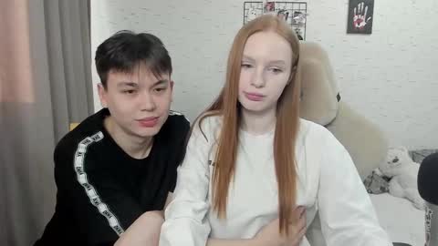 Snapshot of milymi_ chatting on February 19, 2025, 4:23 am Milena and Jasper online show from February 19, 2025, 4:23 am