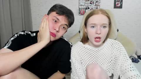 Snapshot of milymi_ chatting on February 22, 2025, 9:15 pm Milena and Jasper online show from February 22, 2025, 9:15 pm