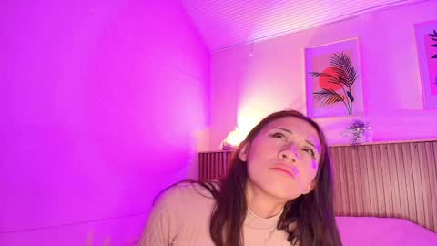 Snapshot of milyrouse___ chatting on December 13, 2024, 12:42 am Milly  online show from December 13, 2024, 12:42 am