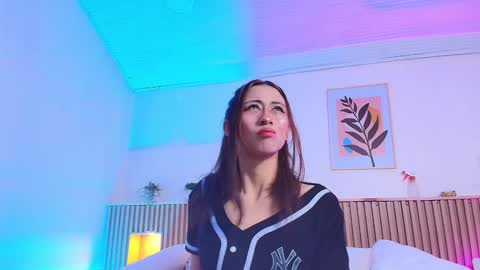 Snapshot of milyrouse___ chatting on December 28, 2024, 8:04 pm Milly  online show from December 28, 2024, 8:04 pm
