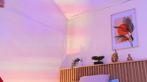 Snapshot of milyrouse___ chatting on January 10, 2025, 8:48 pm Milly  online show from January 10, 2025, 8:48 pm