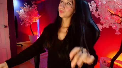 Snapshot of milyrouse___ chatting on October 10, 2025, 12:15 pm Milly  online show from October 10, 2025, 12:15 pm