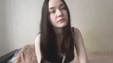 mimipurr online show from October 12, 2025, 4:22 am