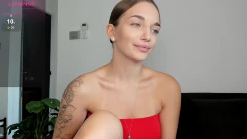 Snapshot of minimaia chatting on February 15, 2025, 3:09 am Maya online show from February 15, 2025, 3:09 am