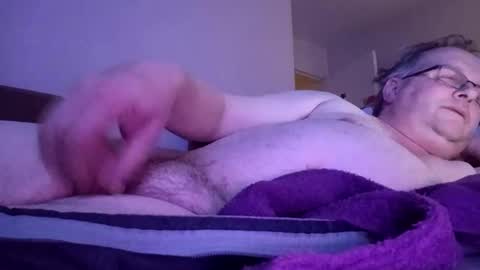 Snapshot of minos60200 chatting on February 19, 2025, 8:20 pm Stephano online show from February 19, 2025, 8:20 pm