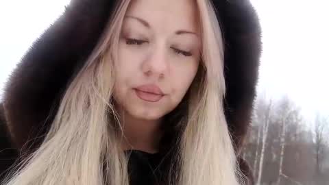 Snapshot of mirahardmanxx chatting on January 28, 2025, 11:38 am Happy New Year  online show from January 28, 2025, 11:38 am