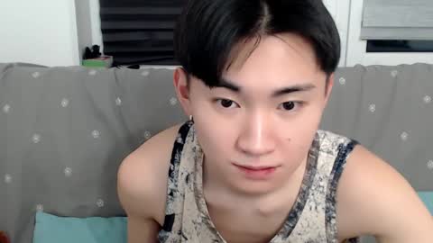Snapshot of miram_yoo chatting on January 4, 2025, 8:37 pm              online show from January 4, 2025, 8:37 pm