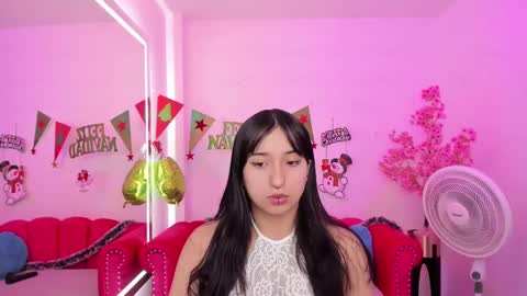 Snapshot of miss_dolly1 chatting on December 28, 2024, 12:24 pm Melanie online show from December 28, 2024, 12:24 pm