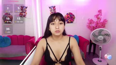 Snapshot of miss_dolly1 chatting on October 1, 2025, 12:33 pm Melanie online show from October 1, 2025, 12:33 pm