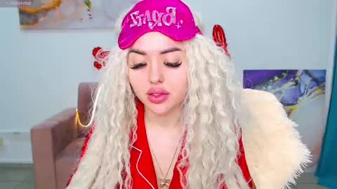 Snapshot of miss_kiten chatting on February 18, 2025, 3:53 am miss_kiten online show from February 18, 2025, 3:53 am