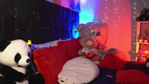 Snapshot of miss_sophie98 chatting on January 8, 2025, 2:57 am Sophie Cardenas ..... independent model online show from January 8, 2025, 2:57 am