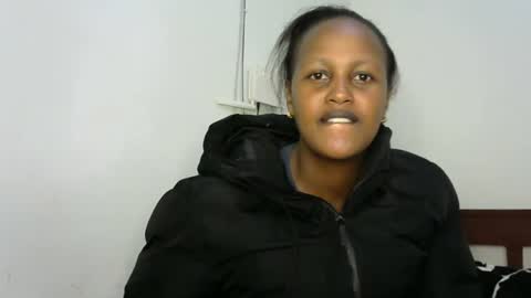 Snapshot of miss_vall chatting on December 12, 2024, 9:37 pm miss_vall online show from December 12, 2024, 9:37 pm