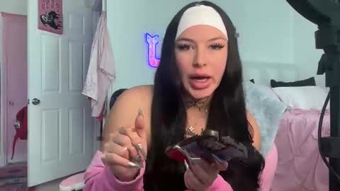 Snapshot of missdulce1 chatting on November 11, 2025, 2:28 pm D online show from November 11, 2025, 2:28 pm