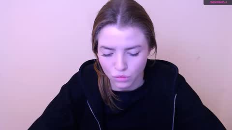 Snapshot of missoliviaa_ chatting on January 16, 2025, 11:26 am Olivia online show from January 16, 2025, 11:26 am