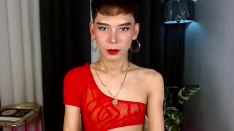 Snapshot of misstransstella69 chatting on September 21, 2025, 8:27 am Stella online show from September 21, 2025, 8:27 am