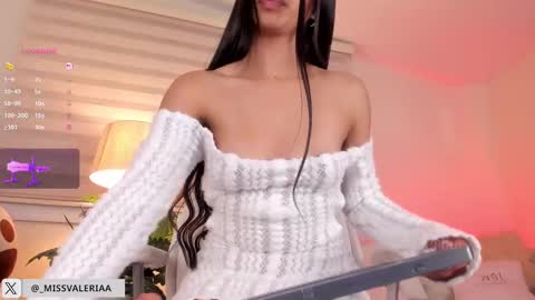 Snapshot of missvaleriaa chatting on February 22, 2025, 4:40 am Valeria Davila online show from February 22, 2025, 4:40 am