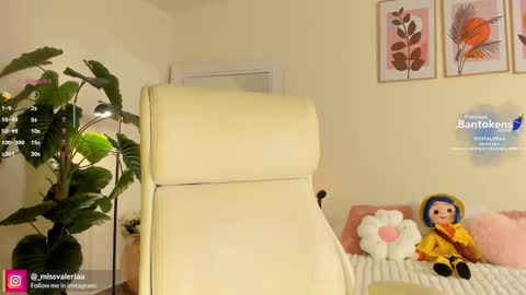 Snapshot of missvaleriaa chatting on October 14, 2025, 12:50 pm Valeria Davila online show from October 14, 2025, 12:50 pm