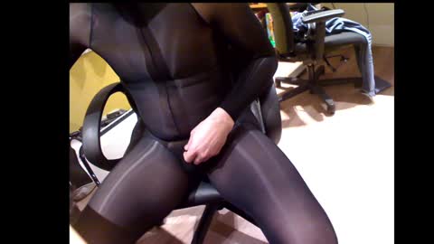 Snapshot of misterbobbyxx chatting on January 12, 2025, 3:17 am misterbobbyxx online show from January 12, 2025, 3:17 am