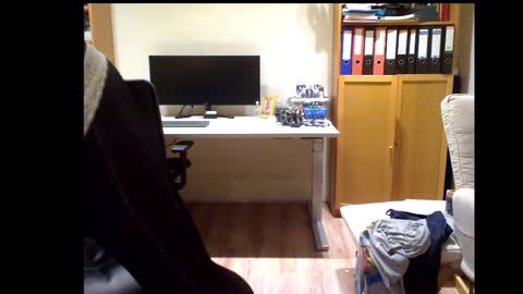 Snapshot of misterbobbyxx chatting on February 27, 2025, 11:37 pm misterbobbyxx online show from February 27, 2025, 11:37 pm