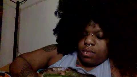 Snapshot of mistressmystii chatting on September 24, 2025, 2:15 am Mistress Mystii online show from September 24, 2025, 2:15 am