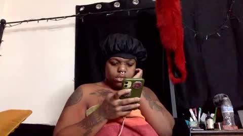 Snapshot of mistressmystii chatting on October 12, 2025, 5:28 am Mistress Mystii online show from October 12, 2025, 5:28 am