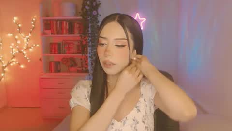 Snapshot of mkultra_aliice chatting on February 19, 2025, 1:40 am Alice online show from February 19, 2025, 1:40 am