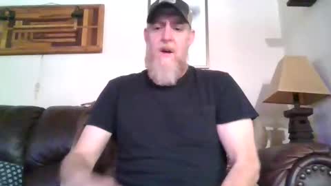 Snapshot of moeblick chatting on January 6, 2025, 2:47 pm moeblick online show from January 6, 2025, 2:47 pm