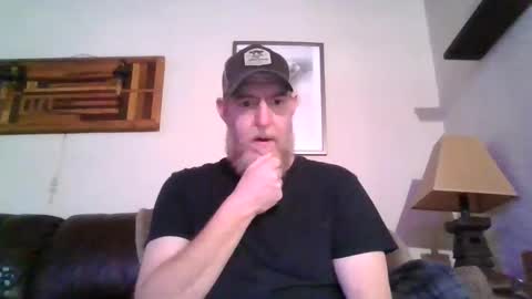 Snapshot of moeblick chatting on January 7, 2025, 2:19 pm moeblick online show from January 7, 2025, 2:19 pm