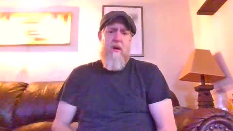 Snapshot of moeblick chatting on February 1, 2025, 3:28 pm moeblick online show from February 1, 2025, 3:28 pm