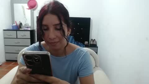 Snapshot of mommy_sexy2 chatting on December 31, 2024, 7:29 pm zarai online show from December 31, 2024, 7:29 pm