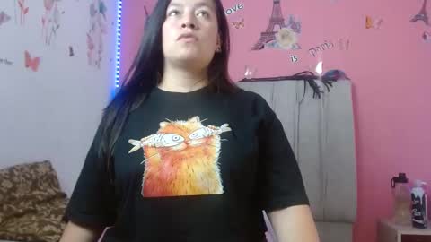 Snapshot of monickhot303av chatting on January 9, 2025, 3:26 am monickhot303av online show from January 9, 2025, 3:26 am