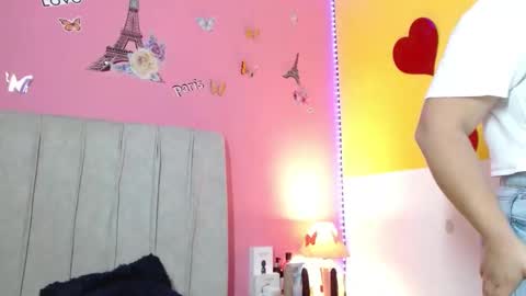 Snapshot of monickhot303av chatting on September 12, 2025, 4:01 am monickhot303av online show from September 12, 2025, 4:01 am