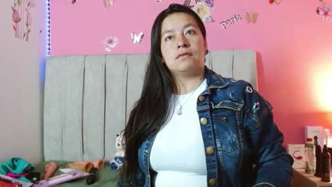 Snapshot of monickhot303av chatting on September 17, 2025, 5:20 am monickhot303av online show from September 17, 2025, 5:20 am