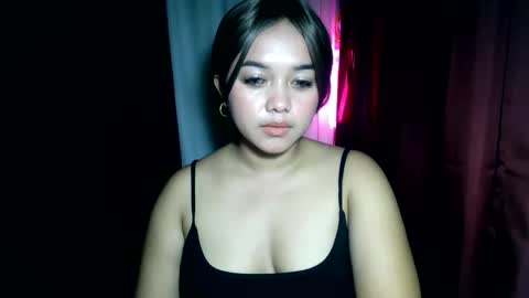 Snapshot of moon_of_desirexx chatting on October 14, 2025, 11:44 am Joy online show from October 14, 2025, 11:44 am