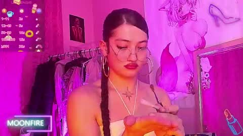 Snapshot of moonfiredance chatting on September 29, 2025, 4:17 am Nicky  online show from September 29, 2025, 4:17 am