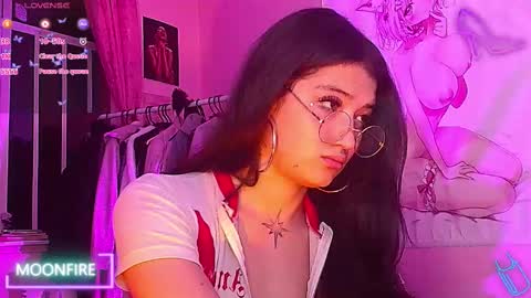 Snapshot of moonfiredance chatting on October 2, 2025, 6:31 am Nicky  online show from October 2, 2025, 6:31 am