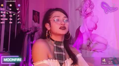 Snapshot of moonfiredance chatting on October 11, 2025, 5:17 am Nicky  online show from October 11, 2025, 5:17 am