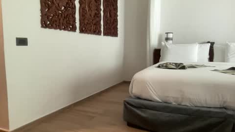 Snapshot of morad262626 chatting on October 1, 2025, 12:55 pm Morad online show from October 1, 2025, 12:55 pm