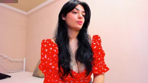 Snapshot of moroccan_diamond_ chatting on December 12, 2024, 8:47 am Medina online show from December 12, 2024, 8:47 am