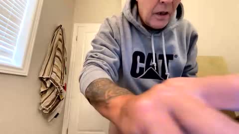 Snapshot of mpleaf chatting on October 28, 2025, 4:20 pm Urethra Lover online show from October 28, 2025, 4:20 pm