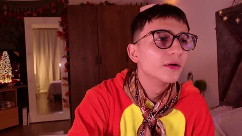 Snapshot of mr_evan1 chatting on December 12, 2024, 2:00 pm Mr Evans online show from December 12, 2024, 2:00 pm